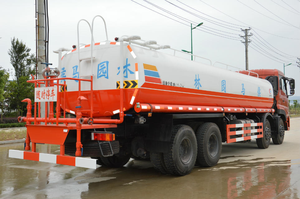 天龍前四后八運水灑水車圖片3