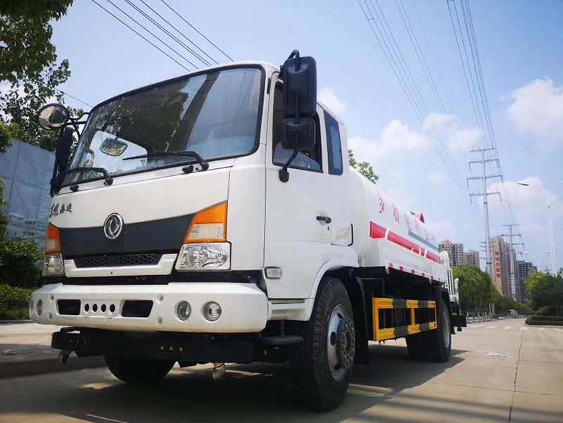 10方東風嘉運霧炮綠化噴灑車圖片2