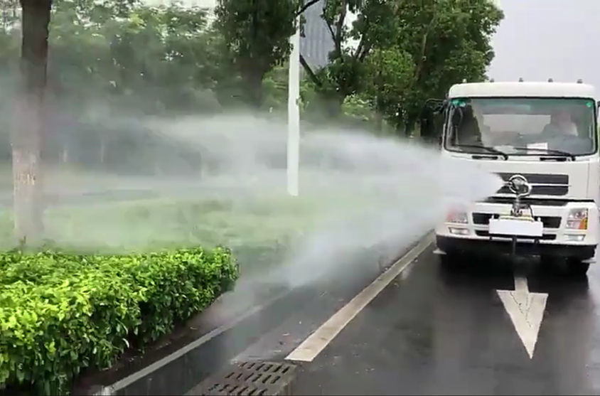 東風天錦15方電動灑水炮灑水車